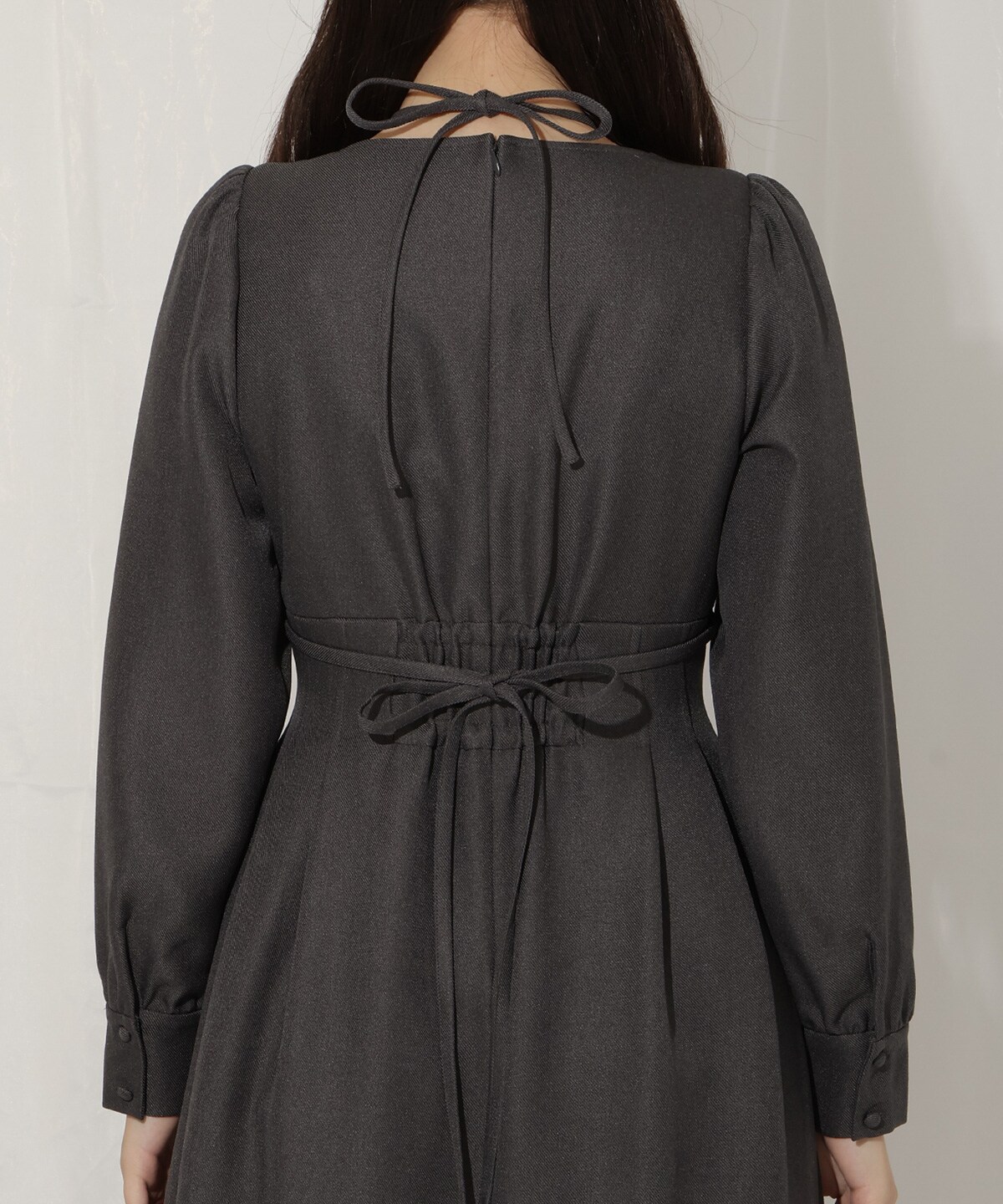 クロスネックフレアワンピース