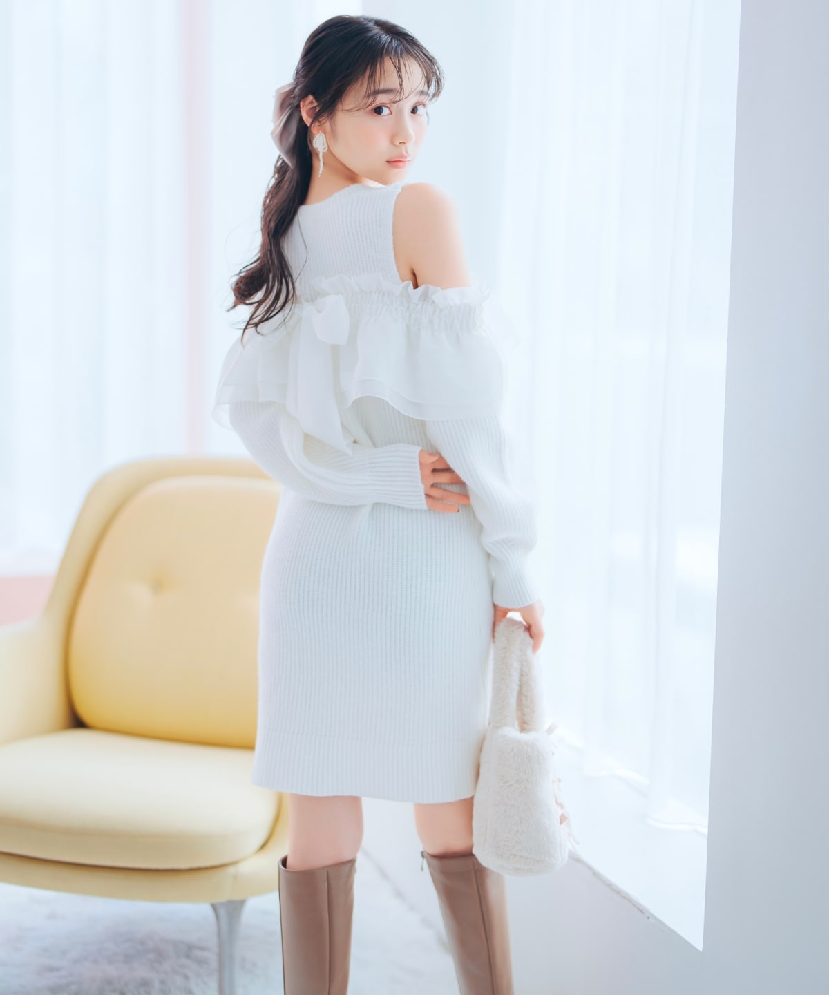 バックリボンオフショルニットワンピース