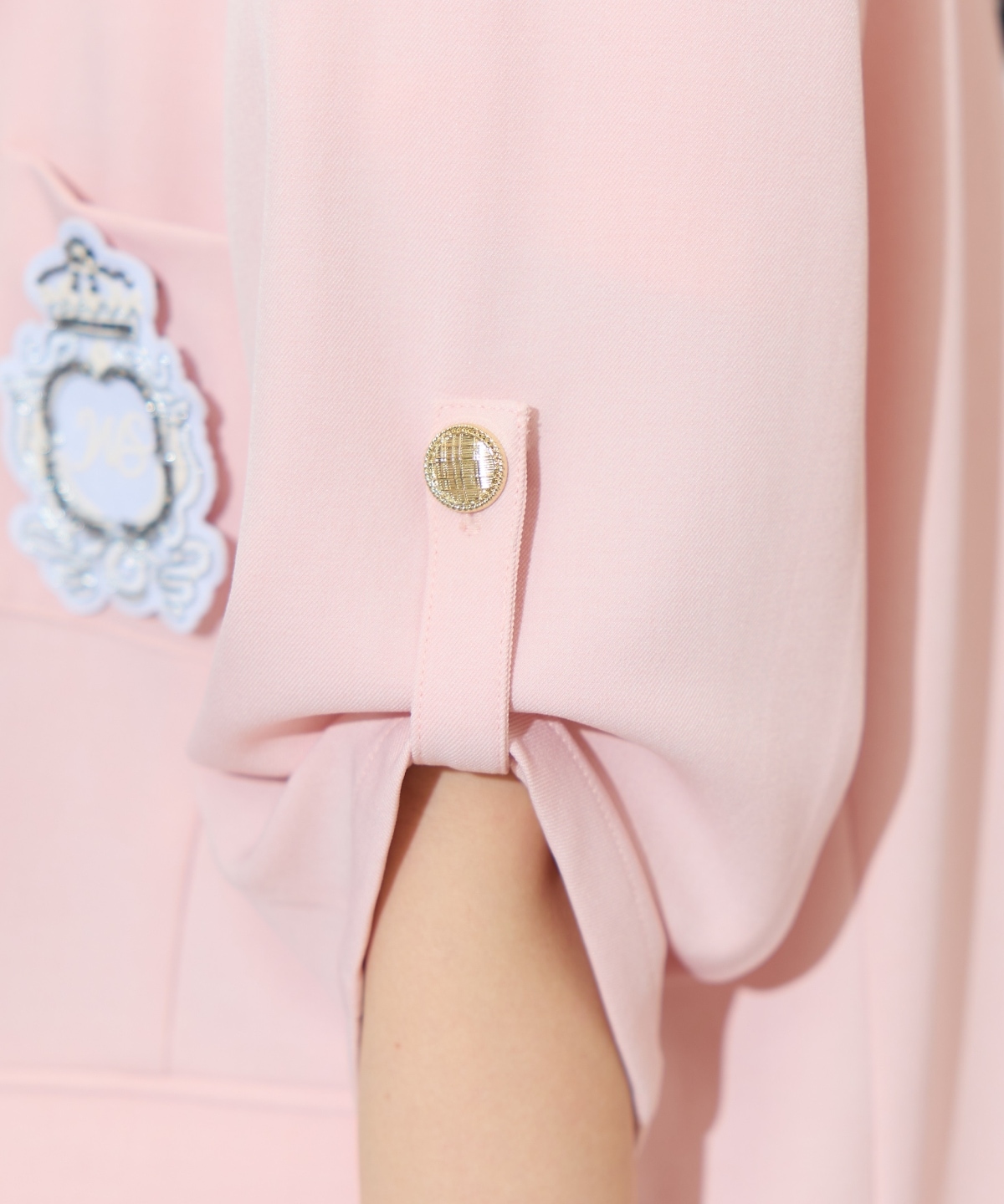 エンブレム付きテーラードジャケット