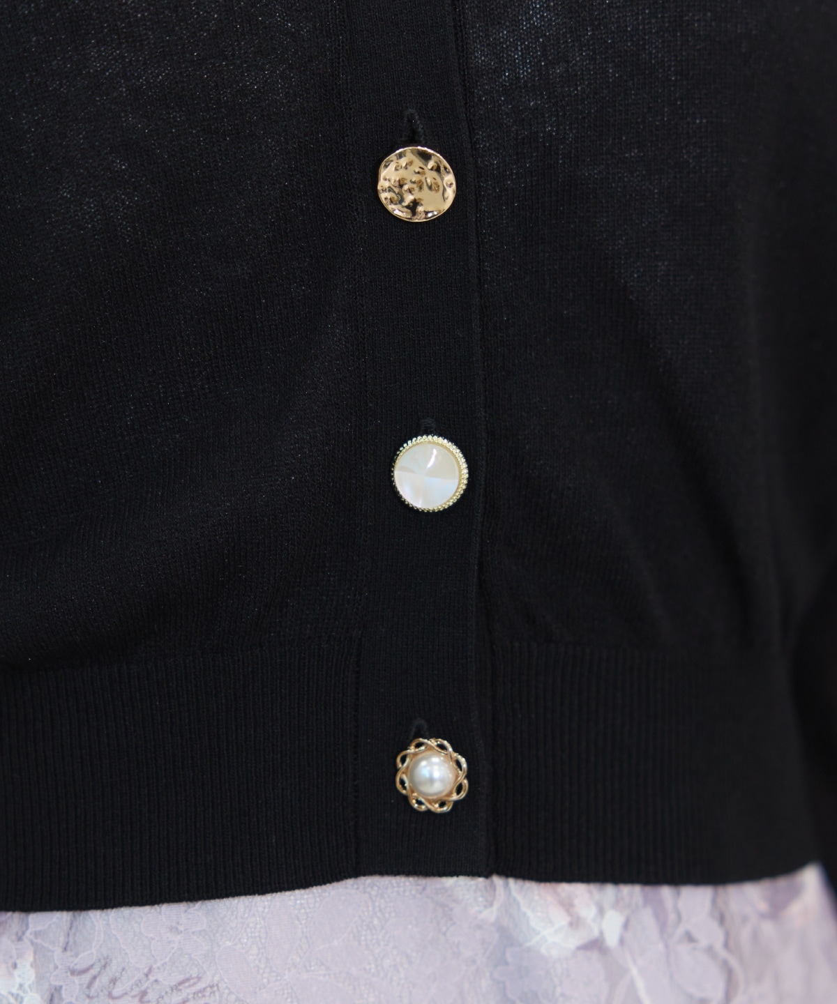 アソートボタンシアーカーディガン