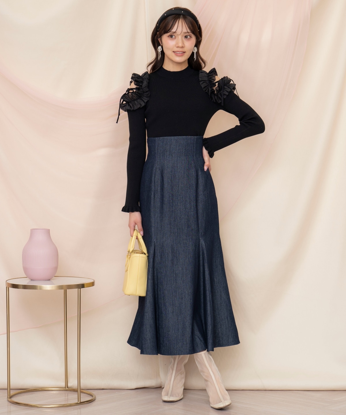 フリルショルダーリブニット