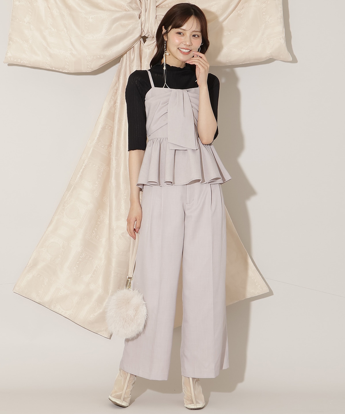 ベルト付きタックワイドパンツ