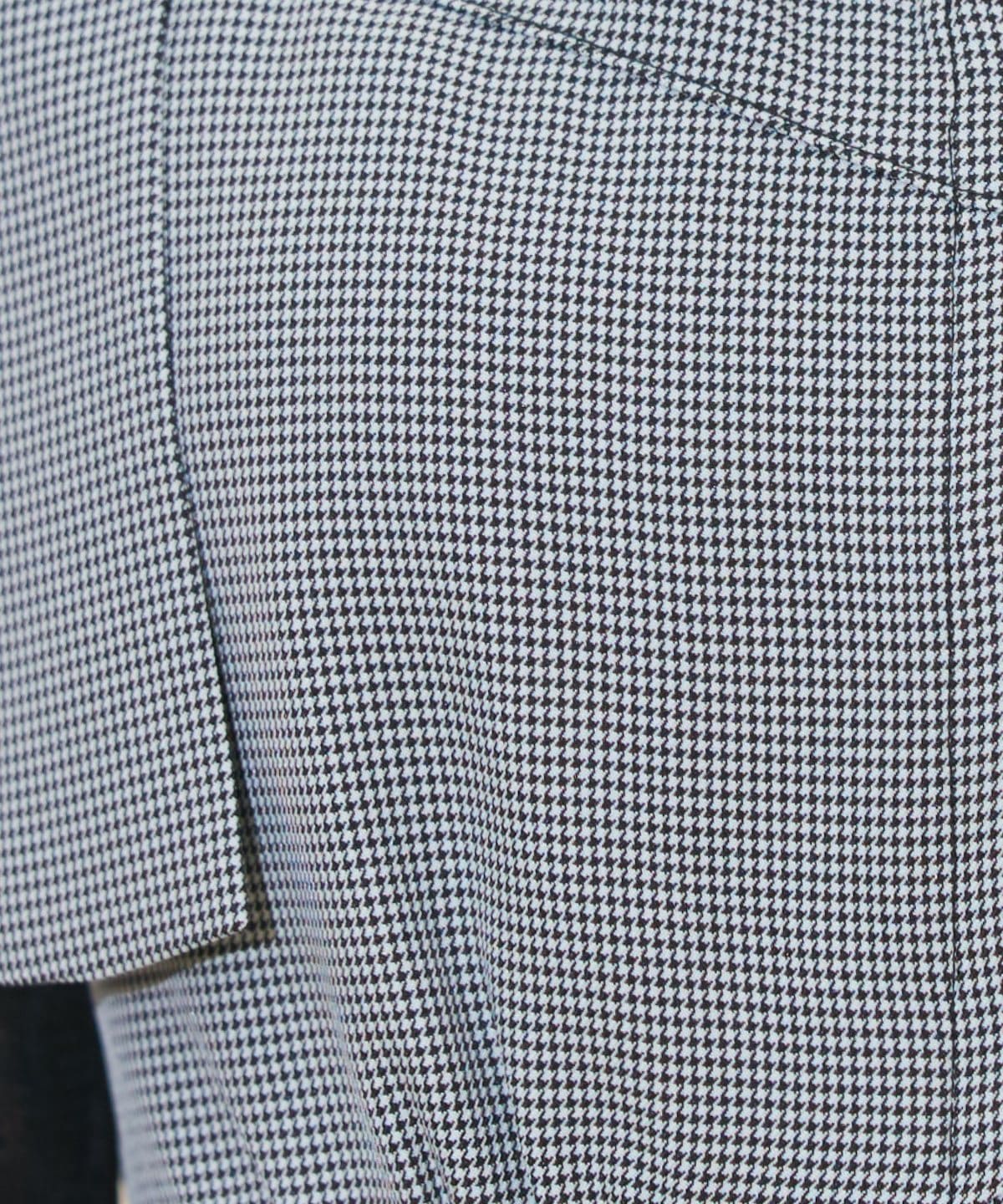 ショルダーリボンフロントZIPワンピース