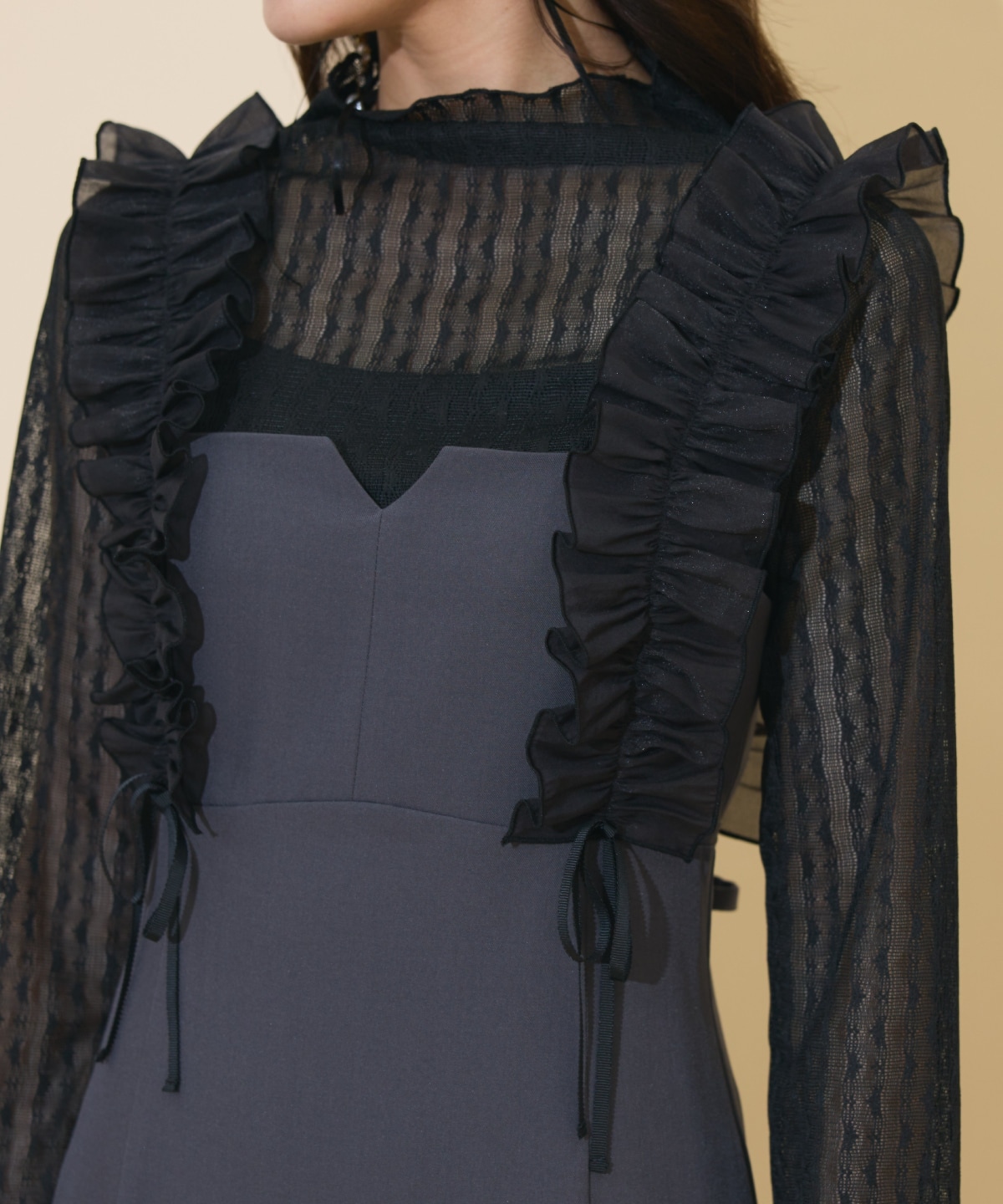 フリルショルダーマーメイドワンピース