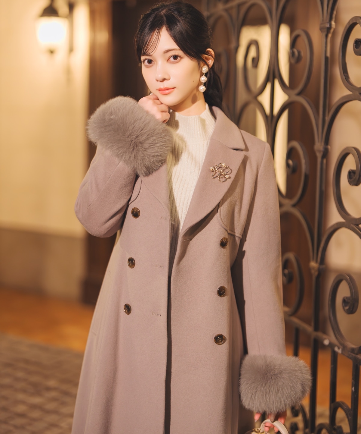 リアルファー付きウールフレアコート