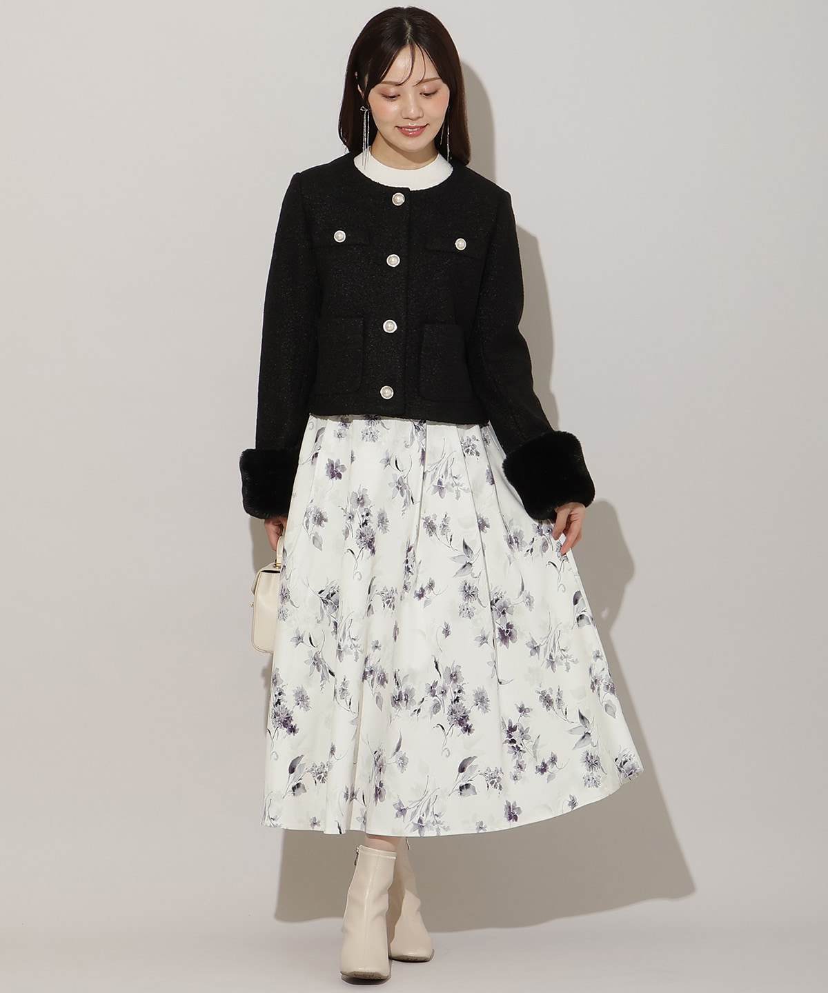 【再入荷予約受付中】ノーカラーブークレショートコート