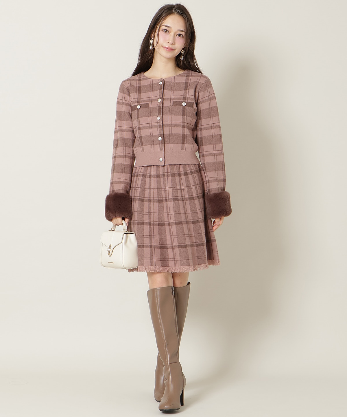 【10/17(fri)12時発売】チェック柄ファーカフスカーディガン