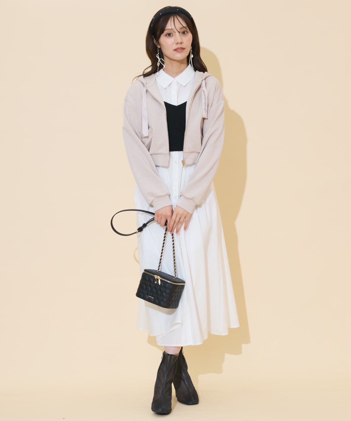 ロゴテープパーカー