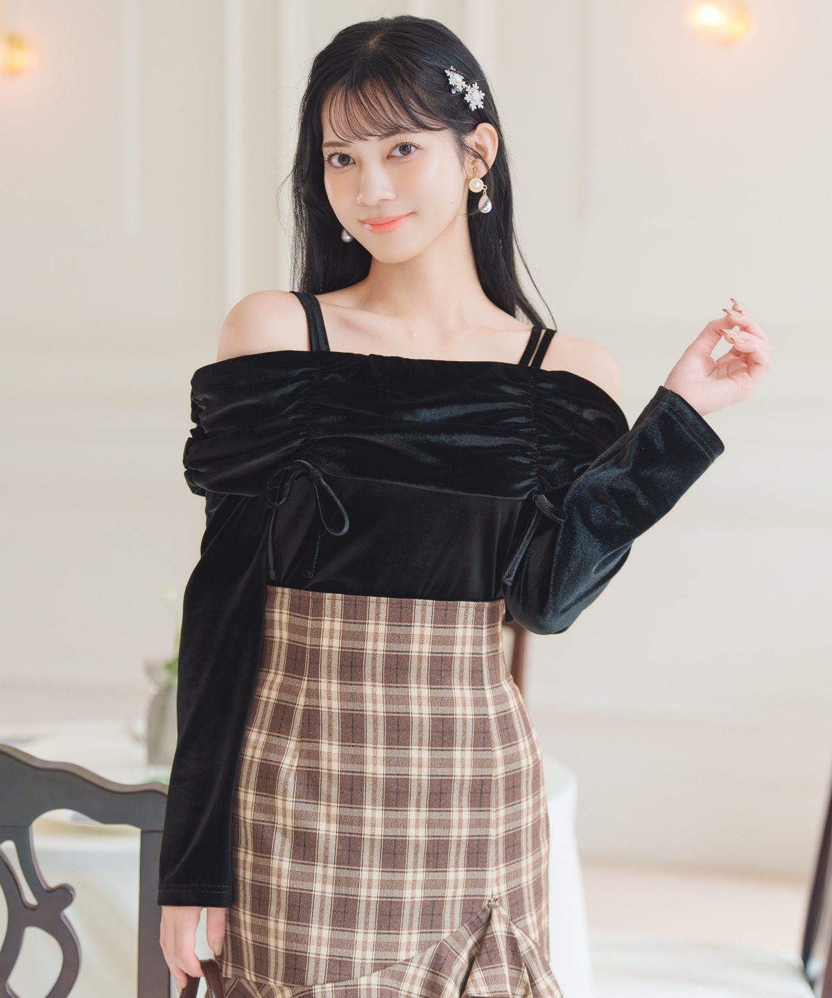 ギャザーオフショルベロアトップス