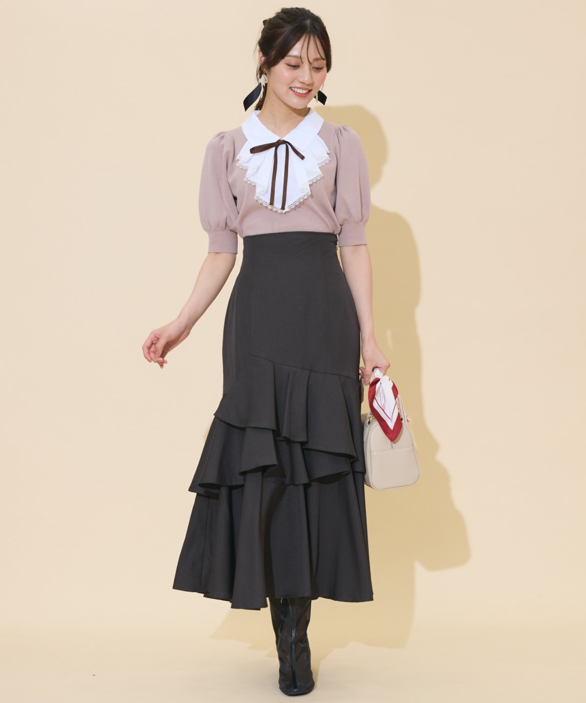 レースラッフルプルオーバー