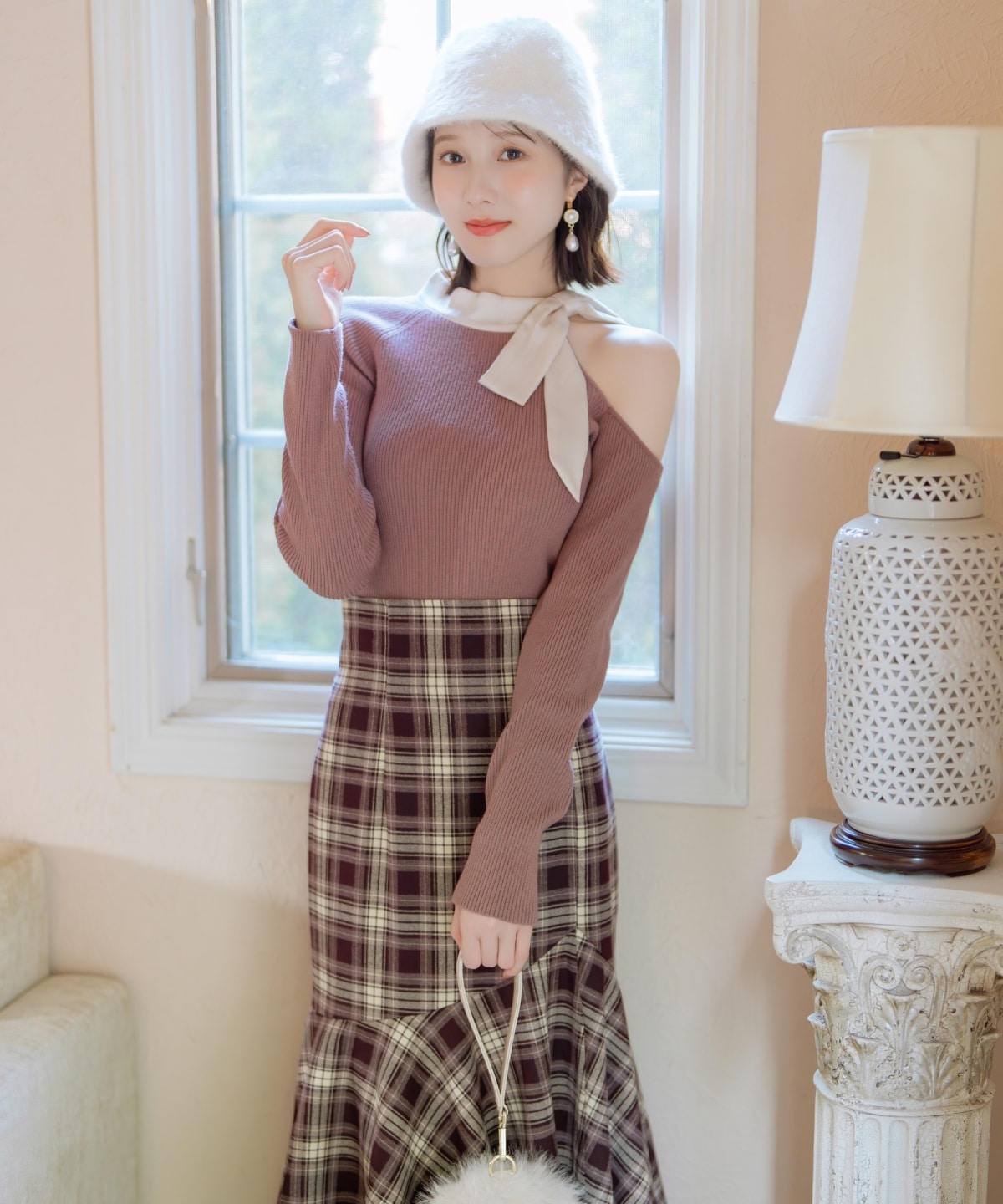 ワンショルリボンタイリブニット