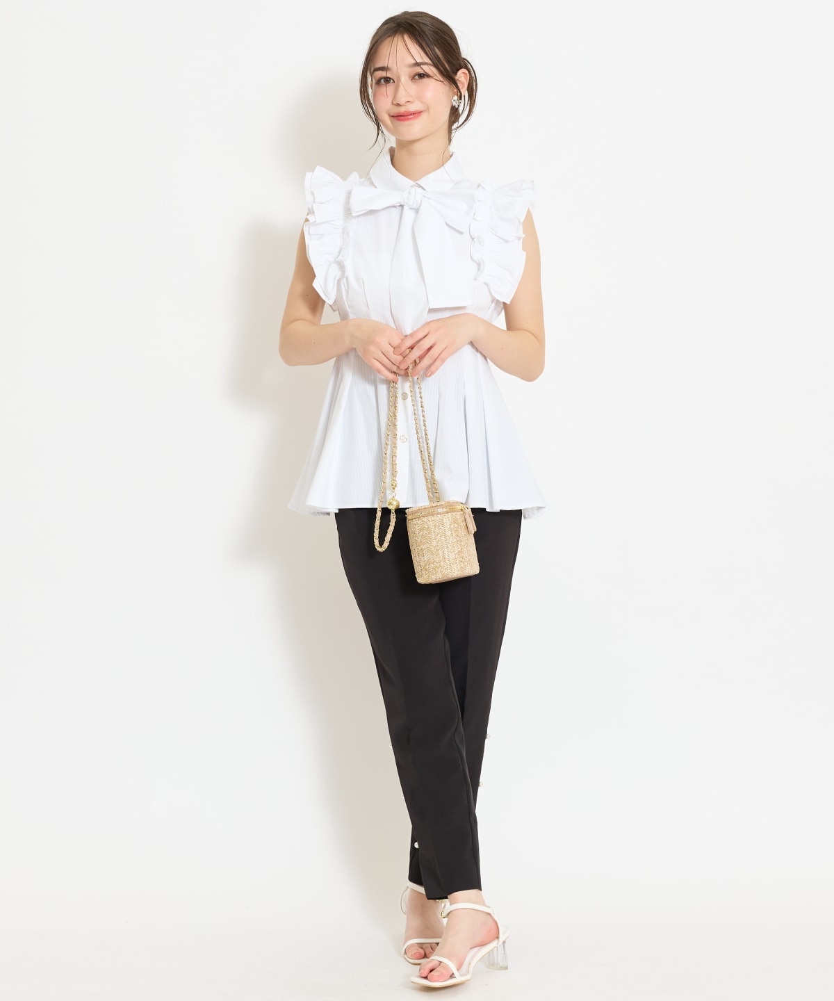 フリルスリーブペプラムブラウス