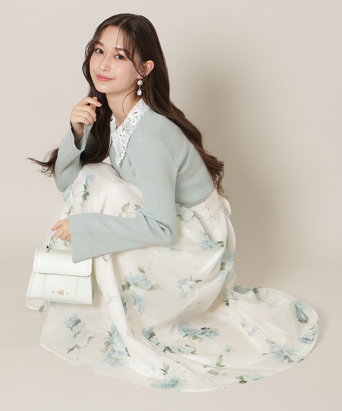 フラワープリントシアータックスカート