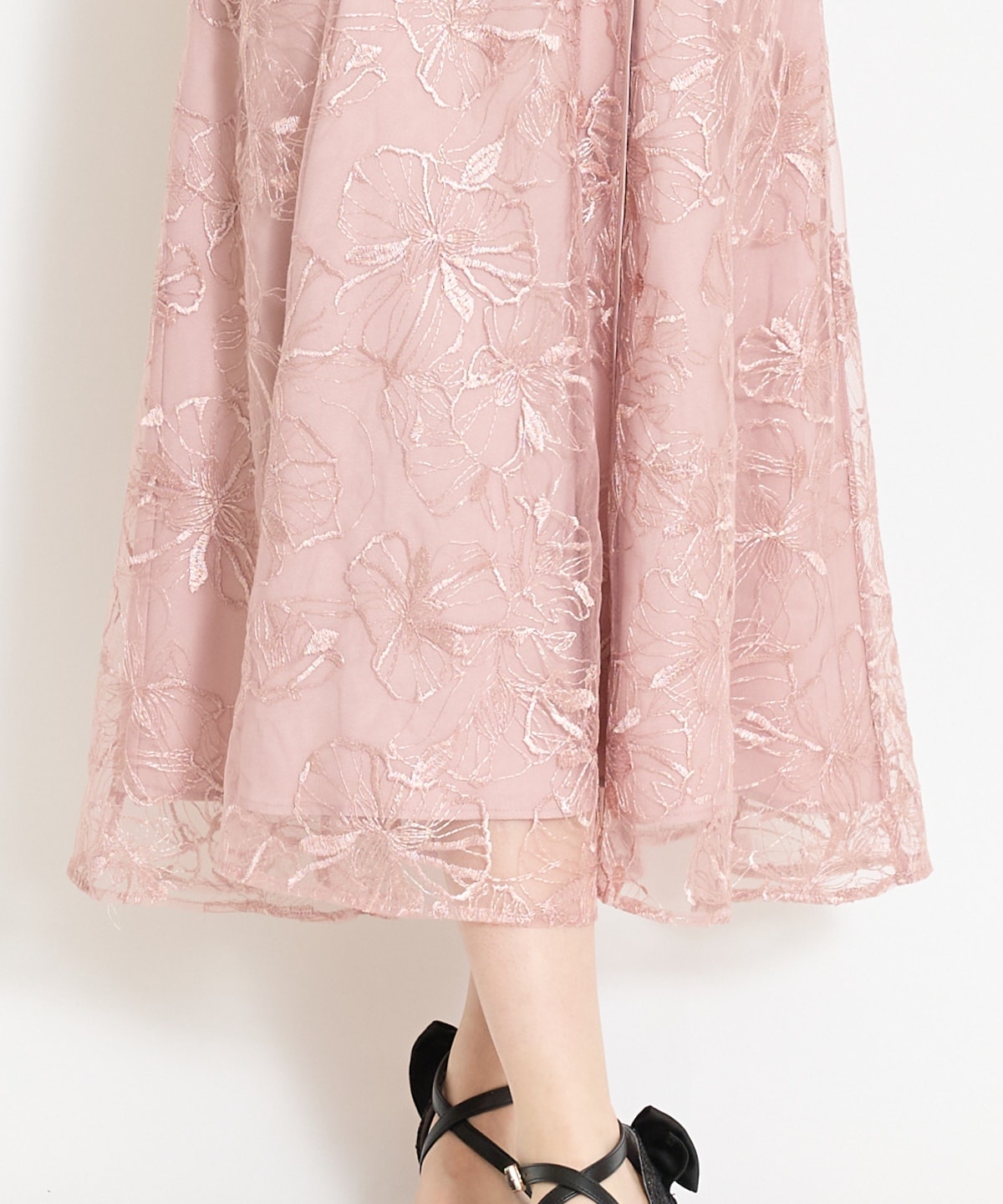 パイピングライン刺繍ワンピース