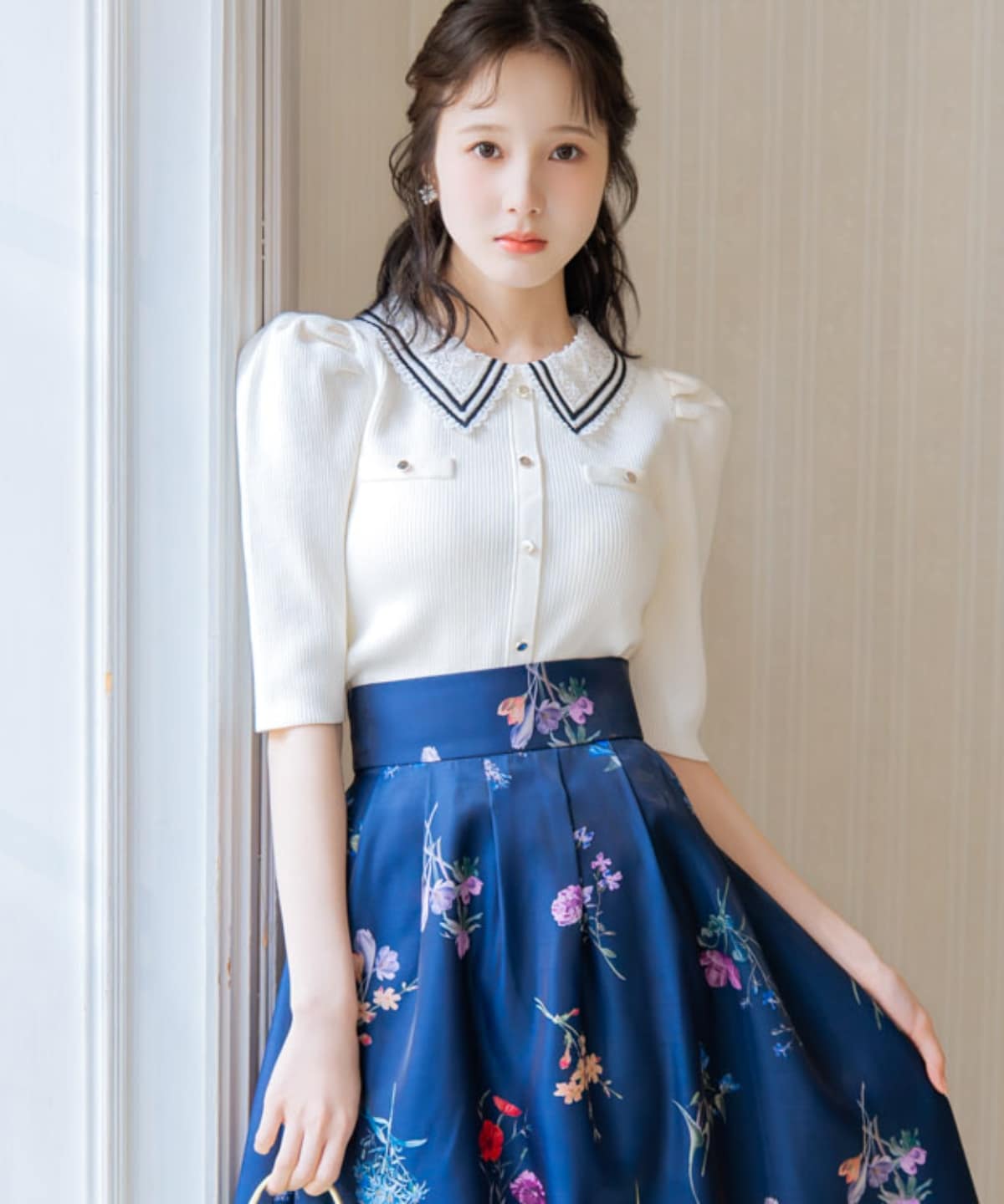 バイカラーレース襟リブニット