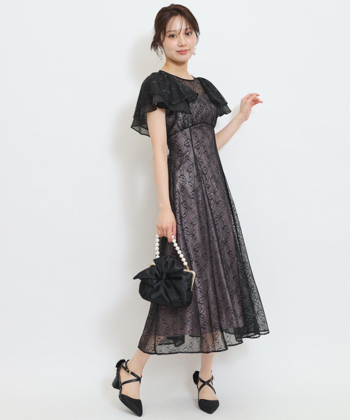 ラッフルスリーブレースドレス