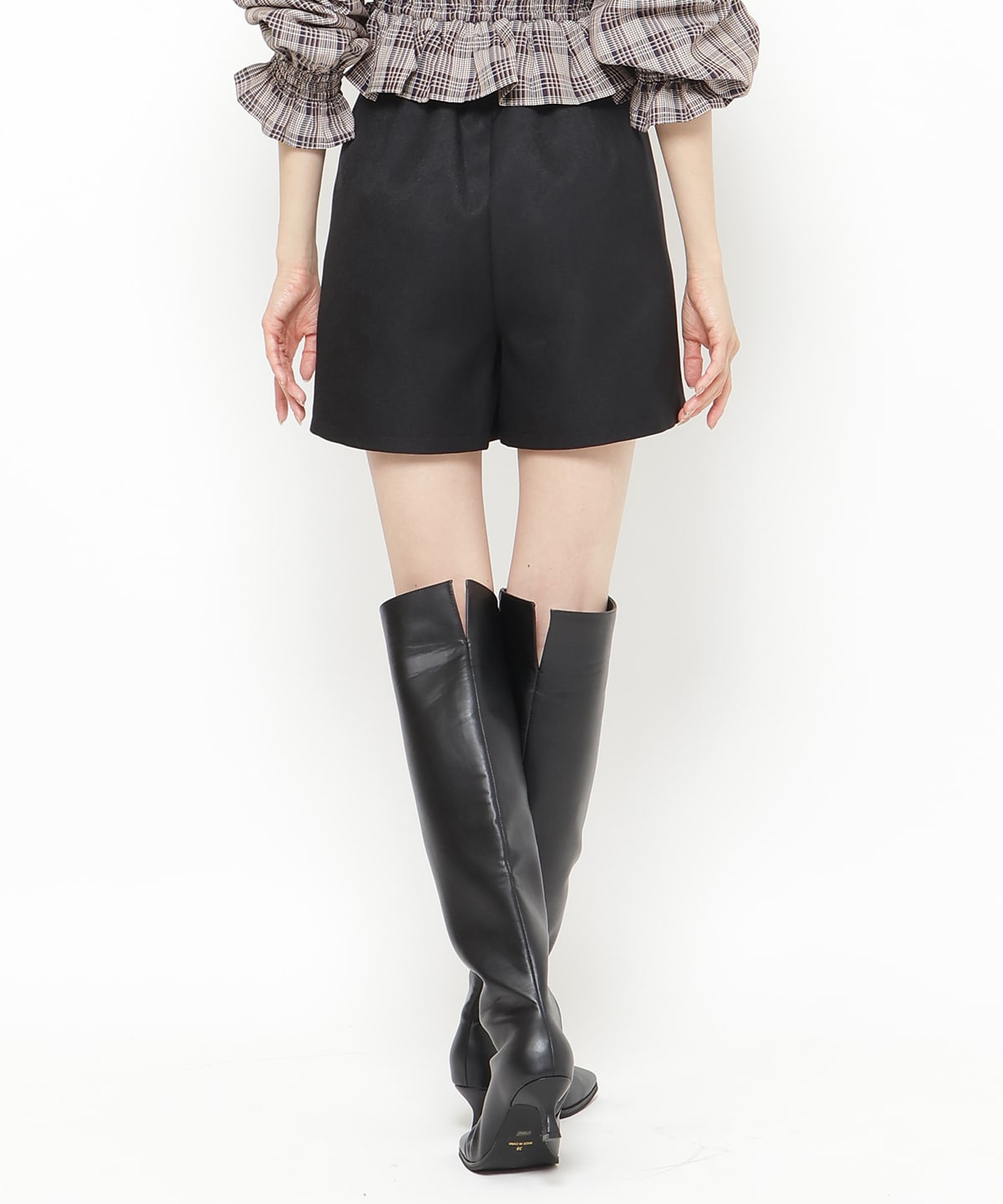 コンパクトショートパンツ