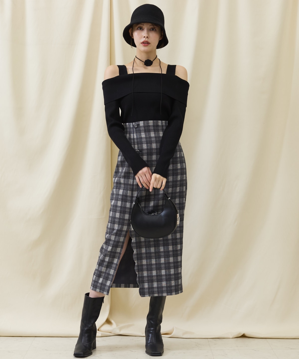 オフショルニットプルオーバー