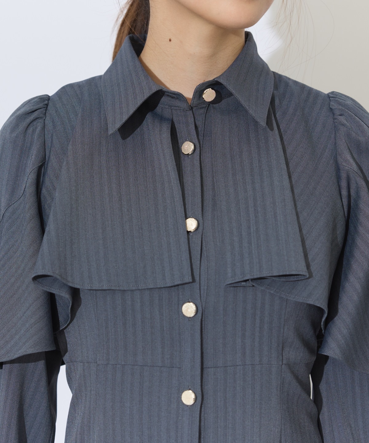 ケープフリルシャツワンピース