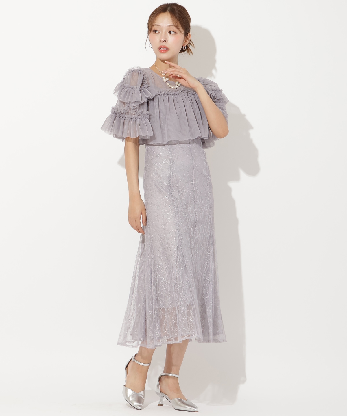 チュールフリルブラウス+レースキャミドレス