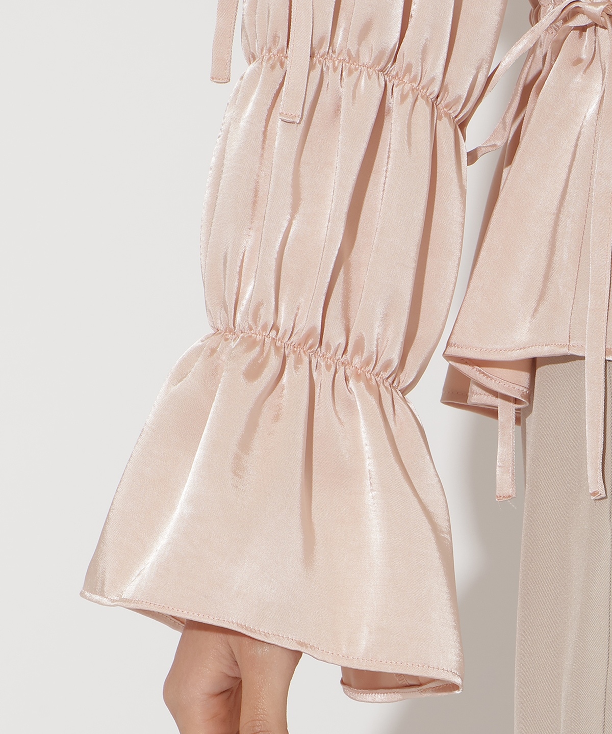 ウエストシャーリングブラウス