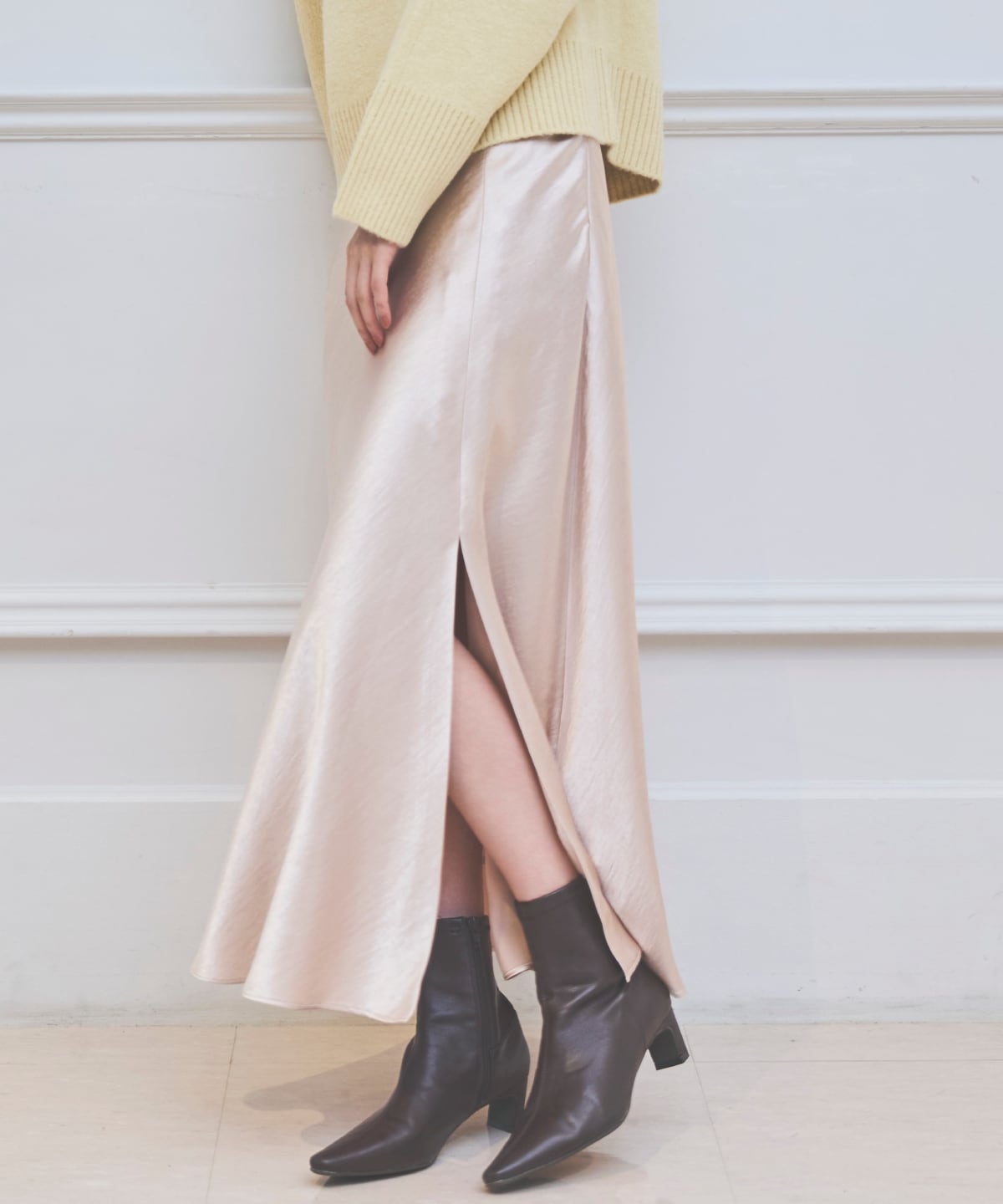 サテンバイアススカート