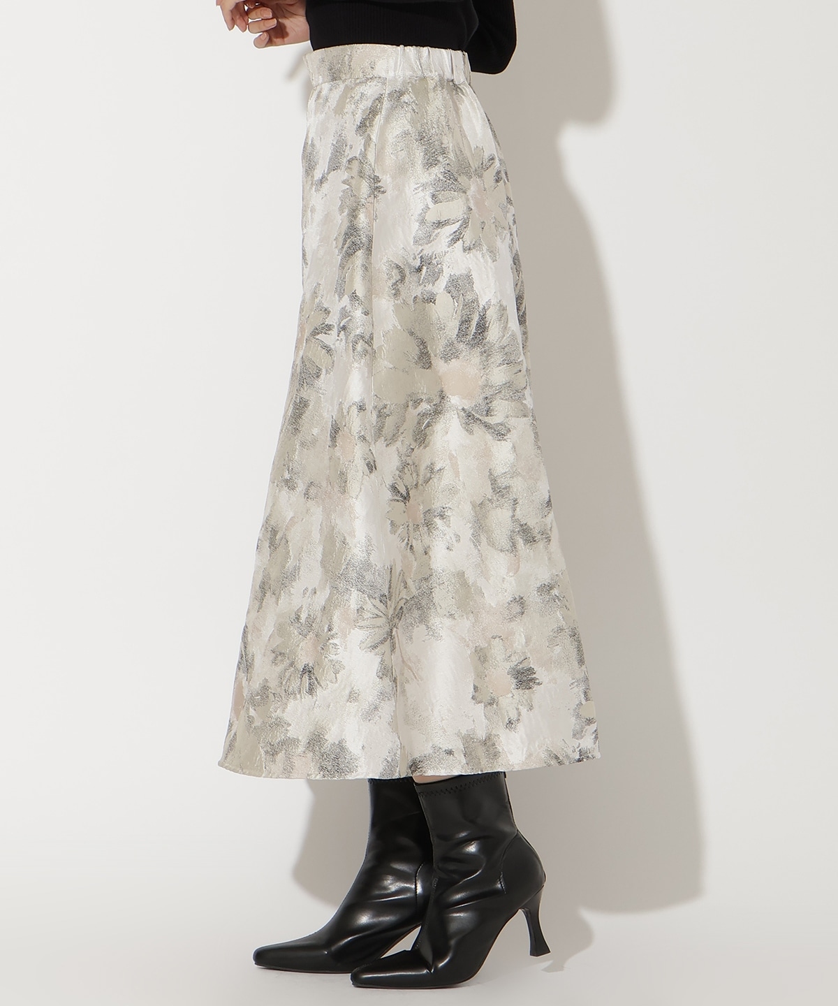 フラワージャガードフレアスカート