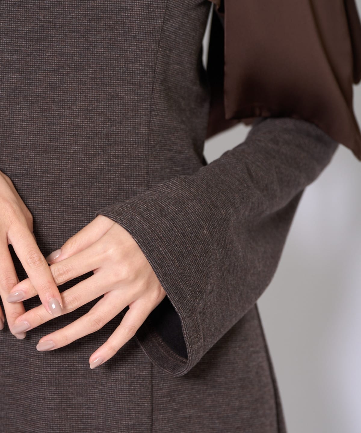 ショルダーリボンカットソーワンピース