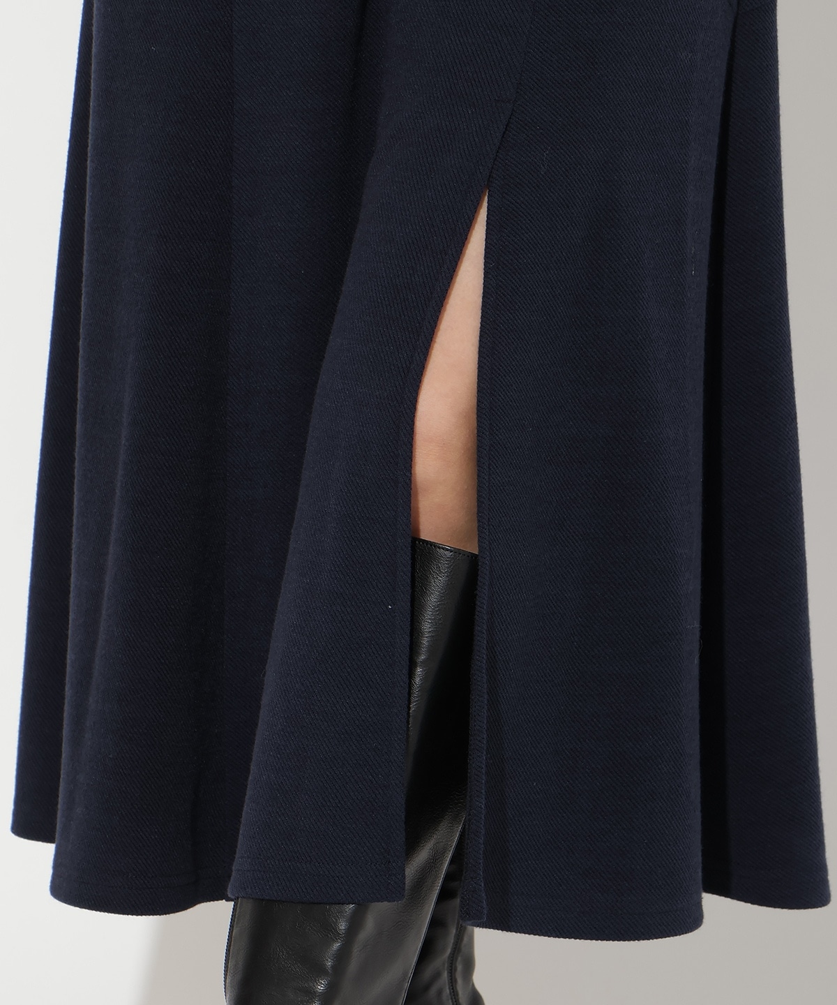 ベルト付きオフショルカットワンピース