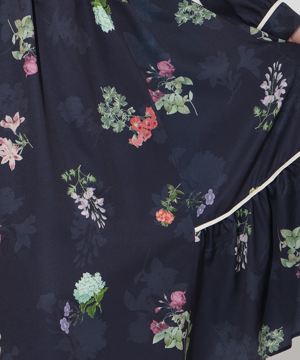 【先行予約受付中】クラシックフラワーワンピース