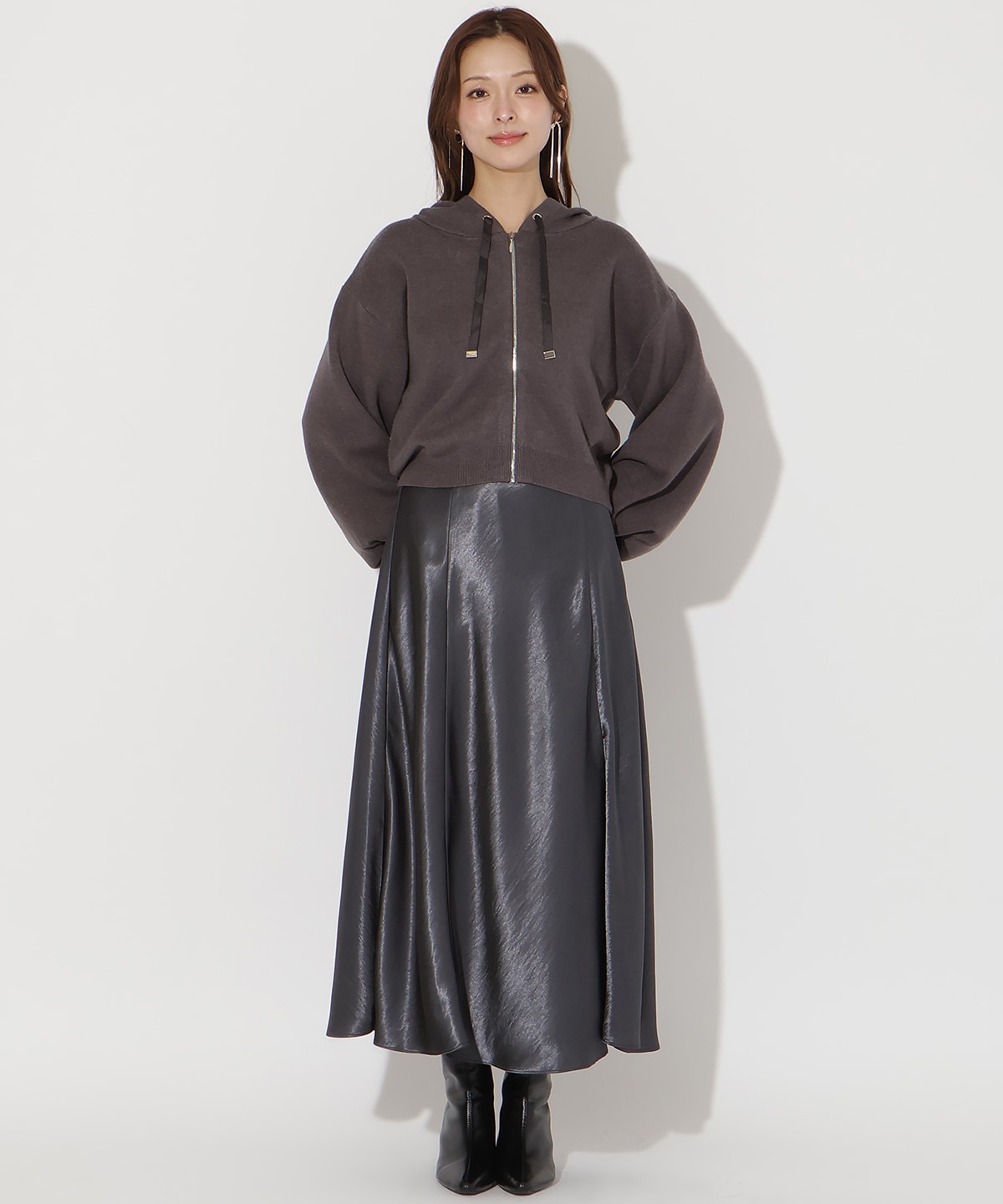 ニットパーカー