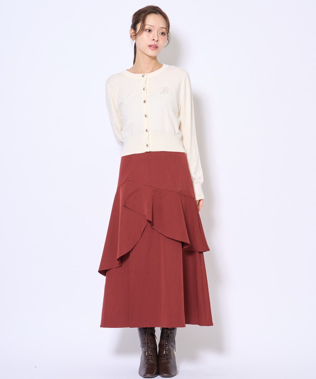 刺繍クルーネック長袖カーディガン