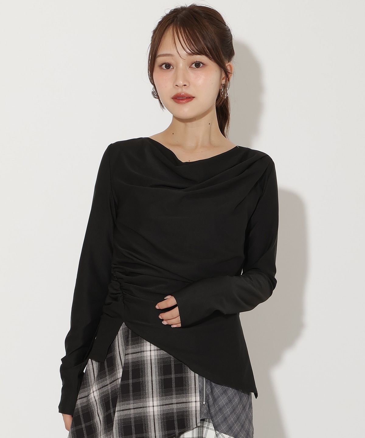 ドレープカットソー