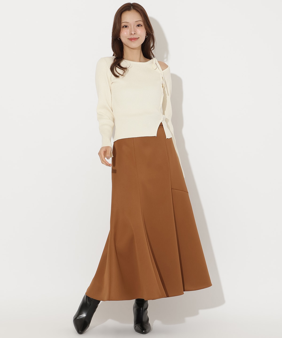 【先行予約受付中】アシメリボンスリットプルオーバー