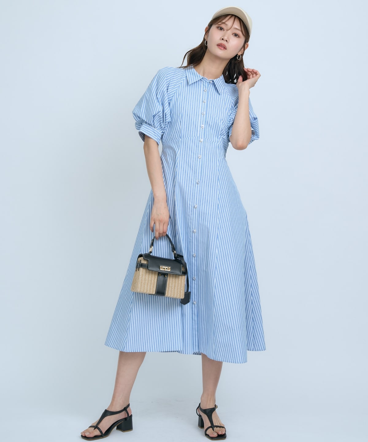 【先行予約受付中】ボリュームスリーブストライプワンピース