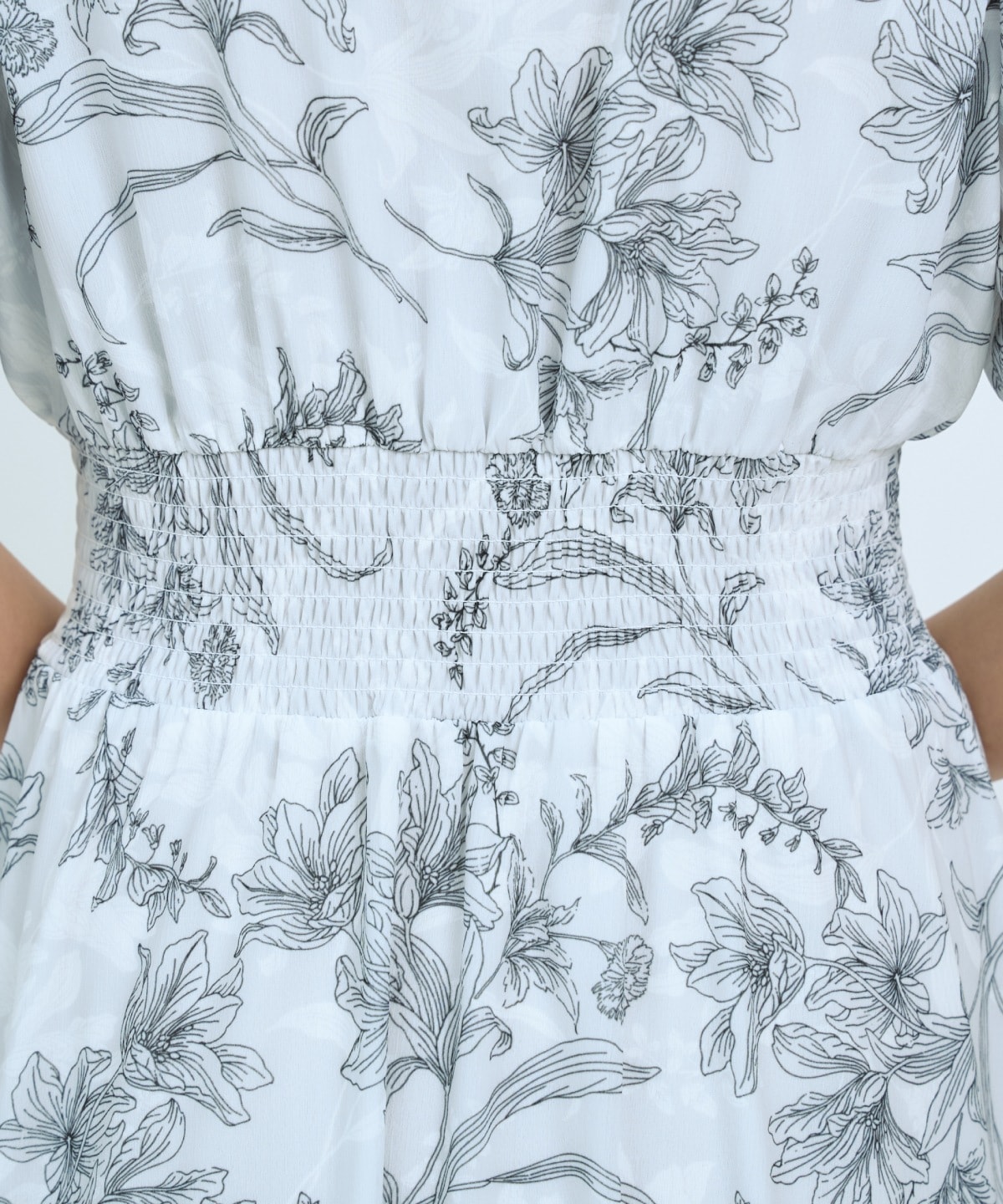 【先行予約受付中】ラインフラワーハーフスリーブワンピース