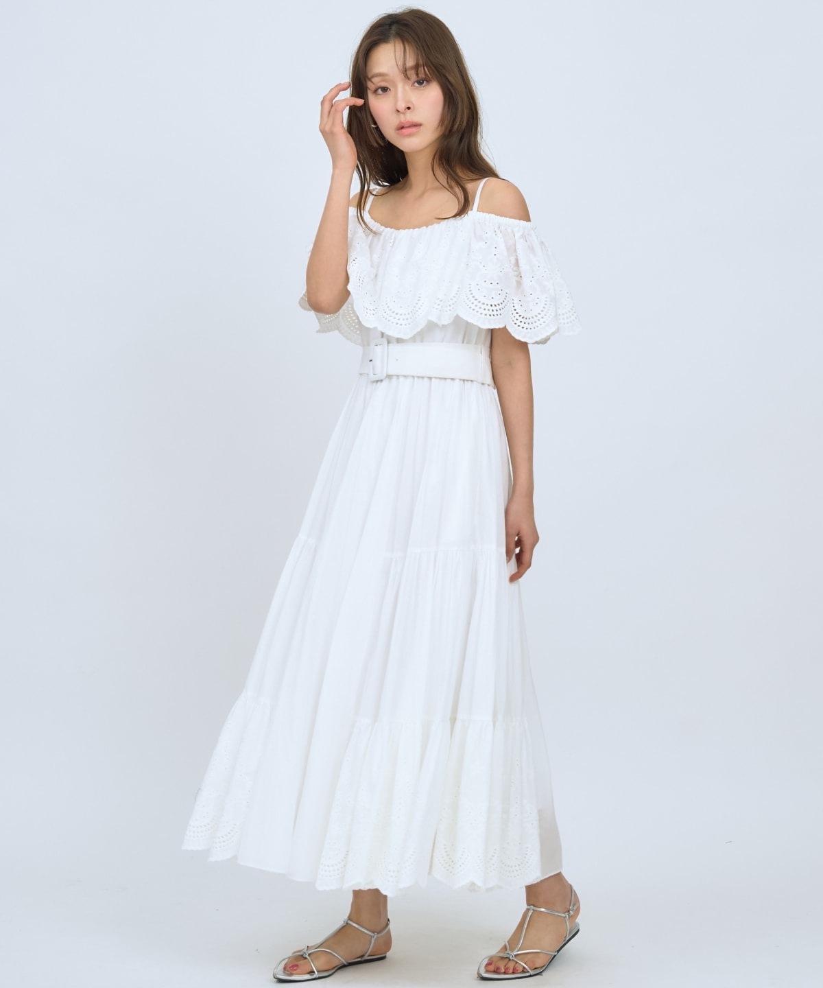 レースオフショルティアードワンピース