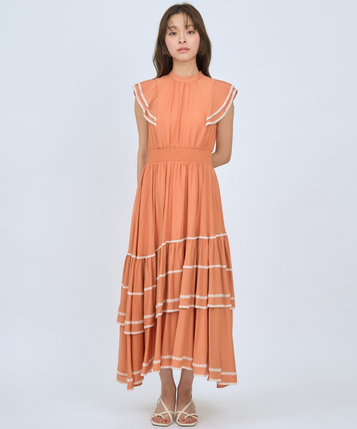 レーストリミングティアードワンピース
