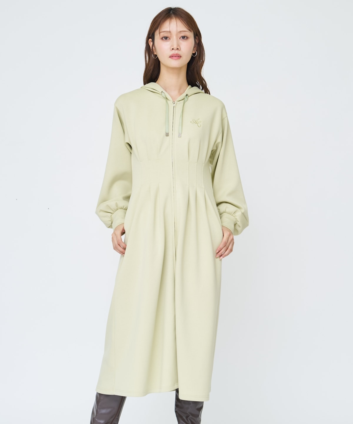 フード付きZIPワンピース