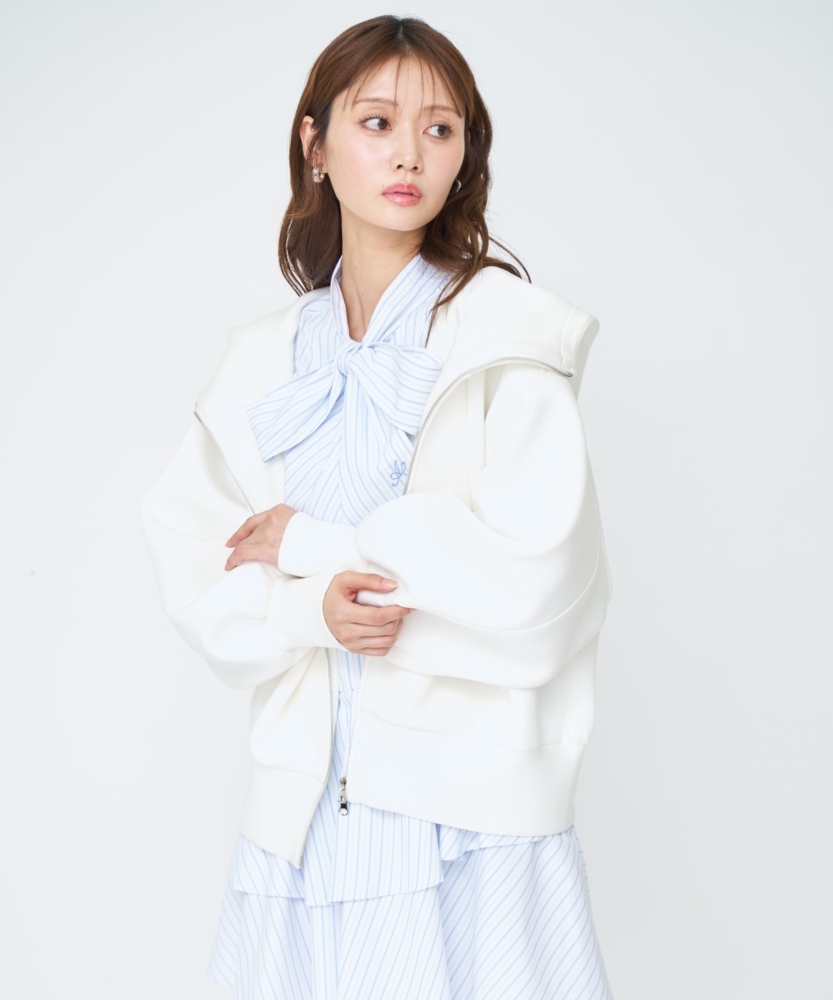 ロゴ刺繍ボンディングZIPパーカー