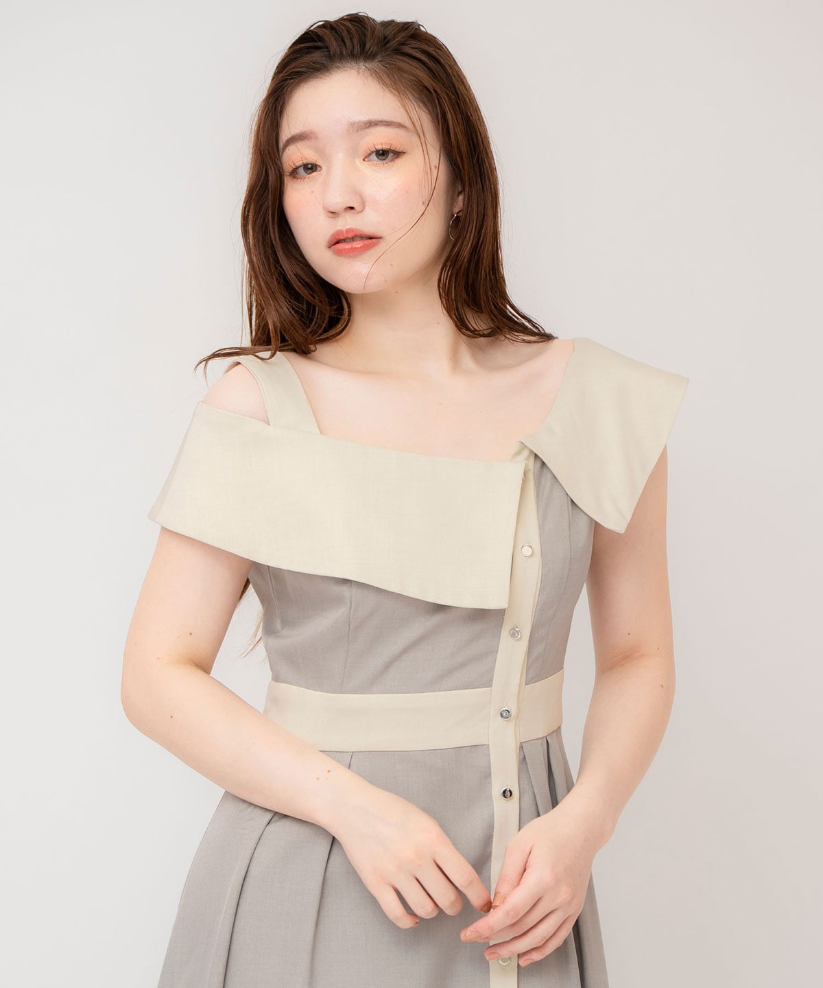 バイカラーアシメショルダーワンピース