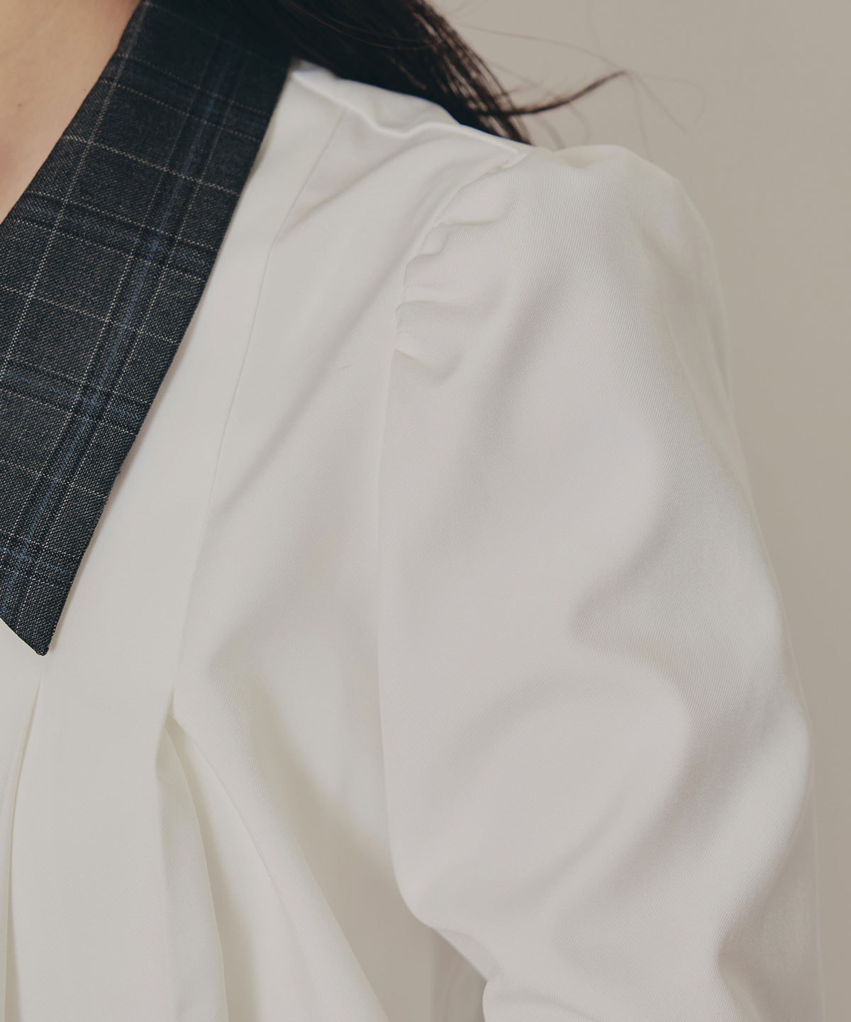 チェックバイカラーリボンタイブラウス