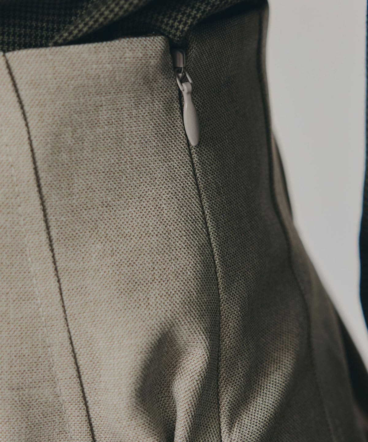 バイカラーアシメプリーツミニスカート