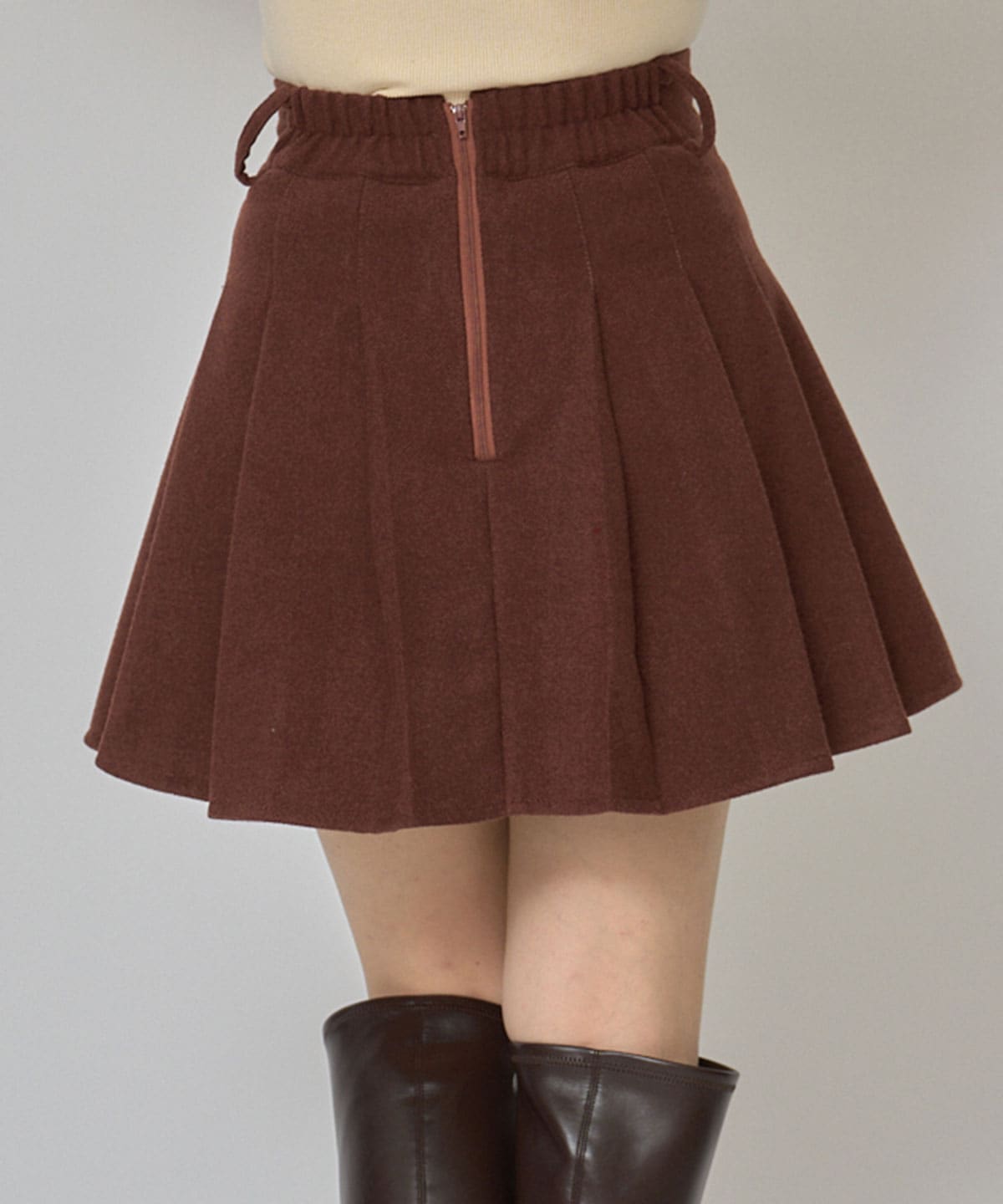 ファーチャームウールライクプリーツミニスカート