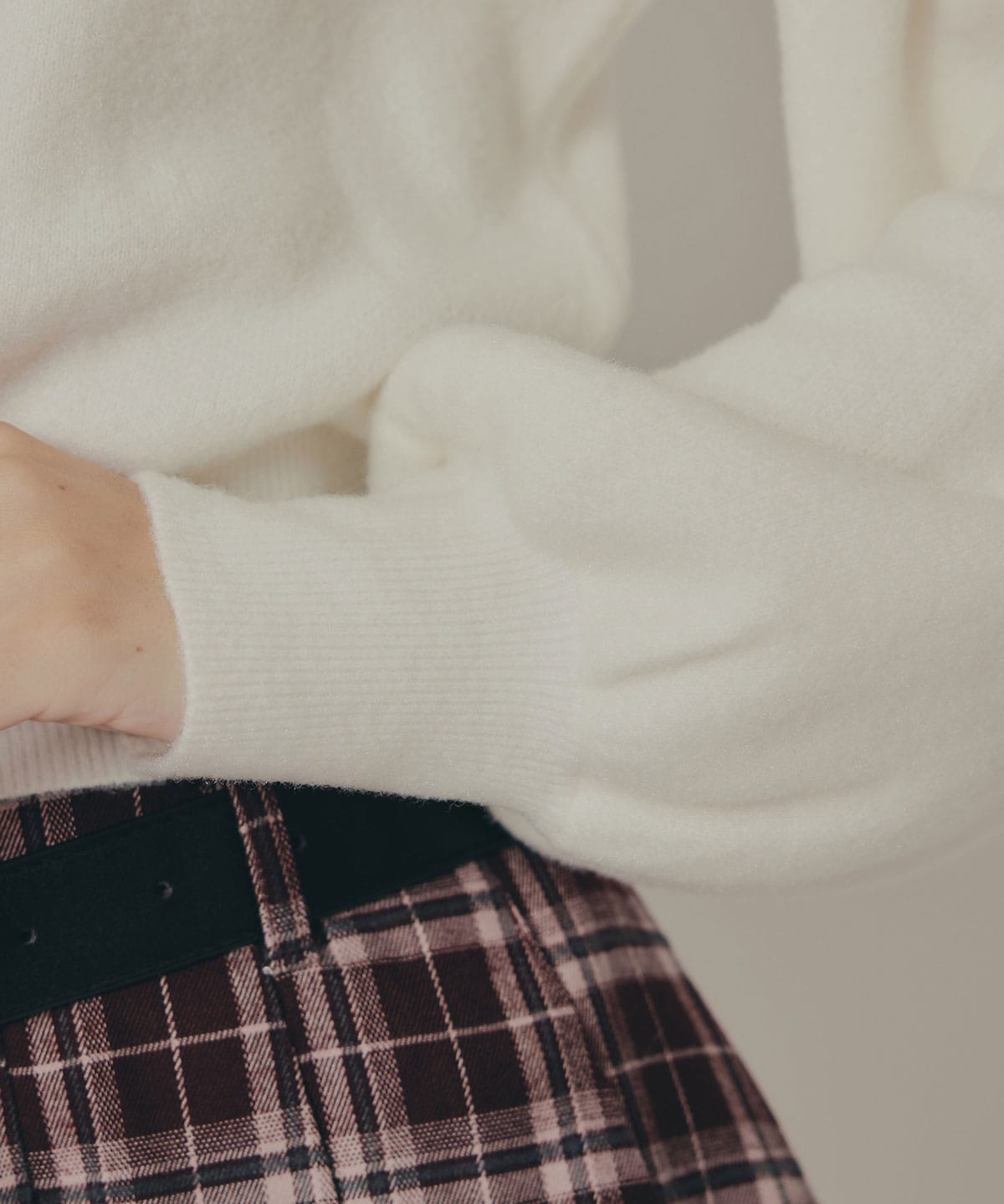 Azelyフラッフィニットプルオーバー