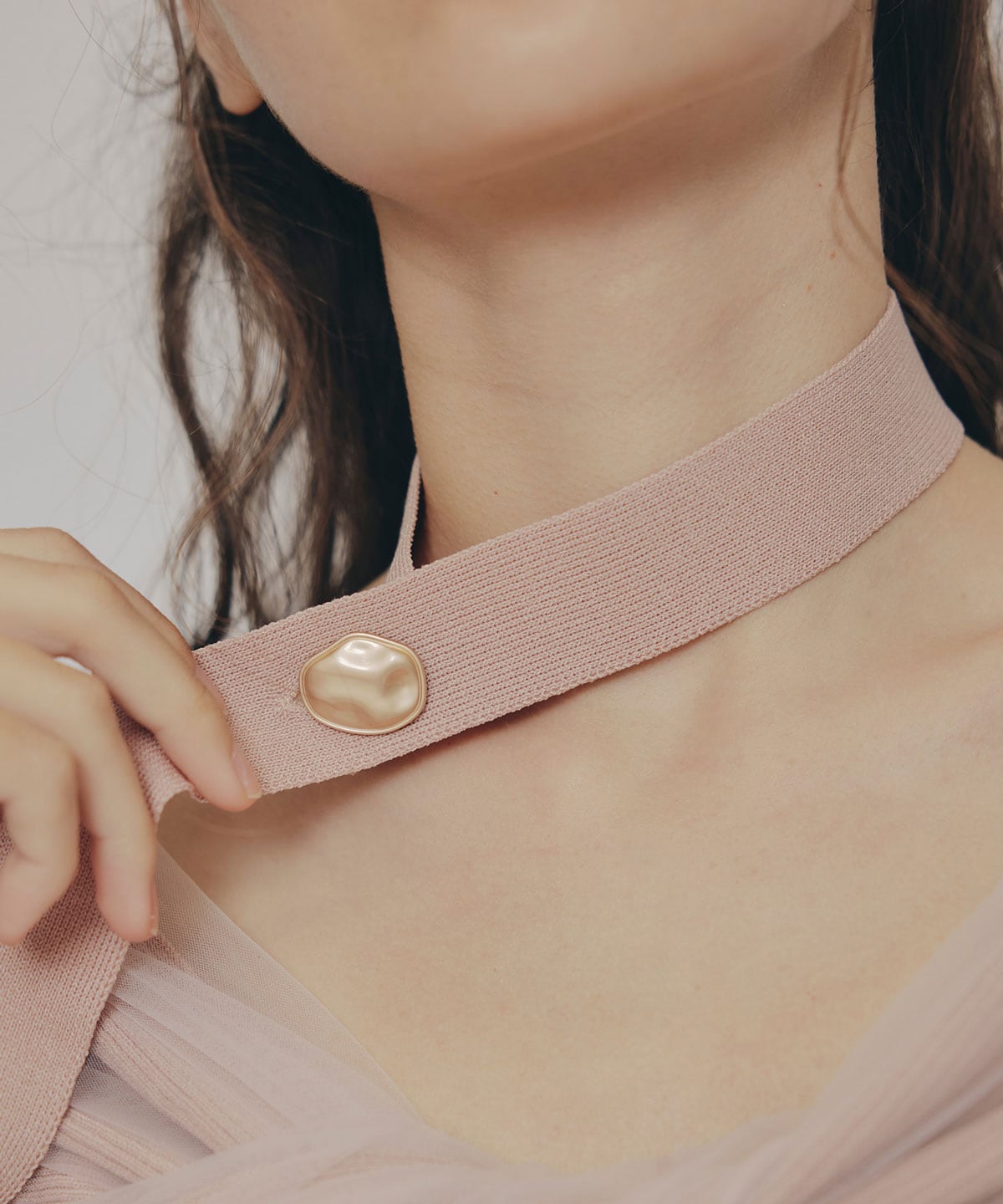 チョーカークロスチュールニットトップス