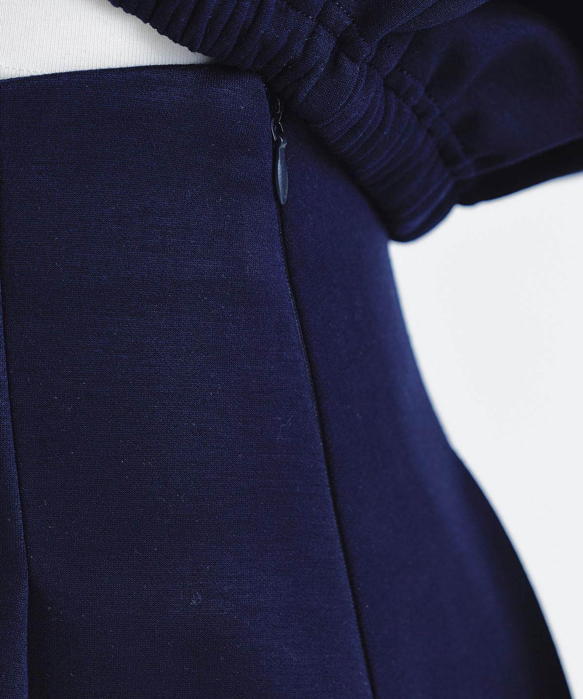 ダンボールプリーツミニスカート