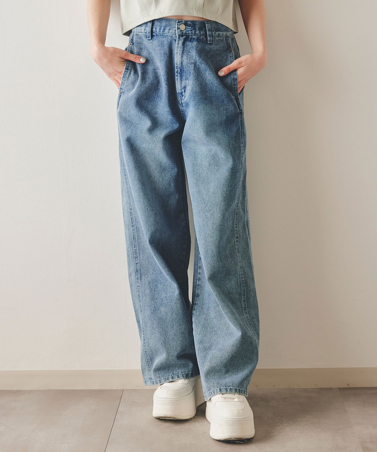ヴィンテージウォッシュストレートデニム