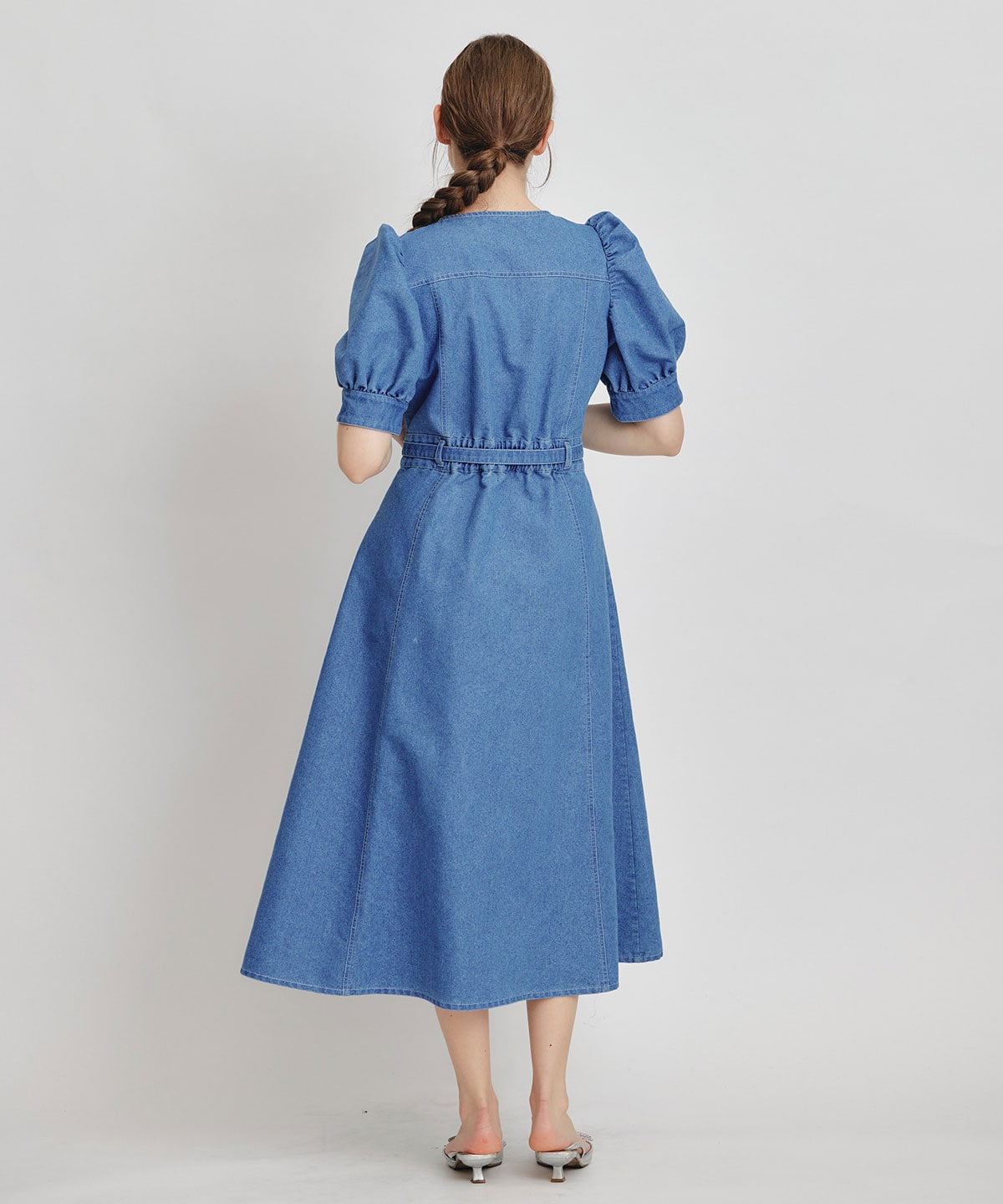 ノーカラーデニムパフフレアロングワンピース