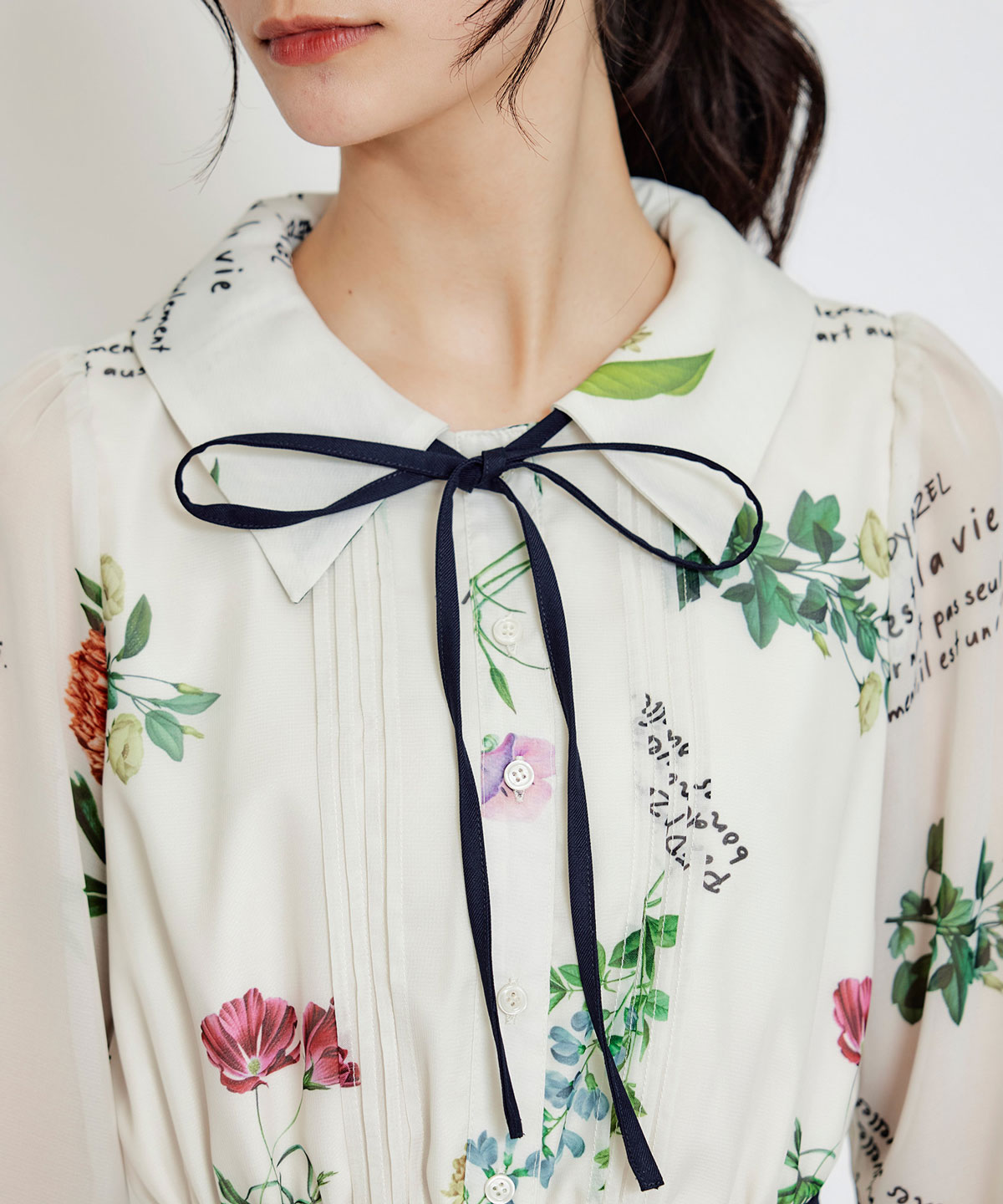 シアーフラワープリーツロングワンピース